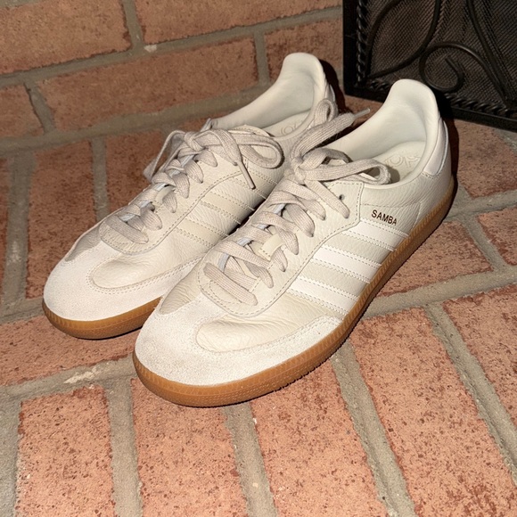 adidas Shoes - Adidas Samba Lt. Gray & White Athletic Shoes, Size 9, EUC